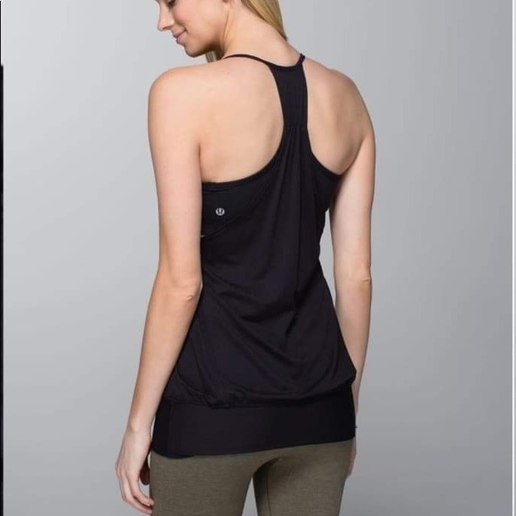 Lululemon no limits tank in All black size 4